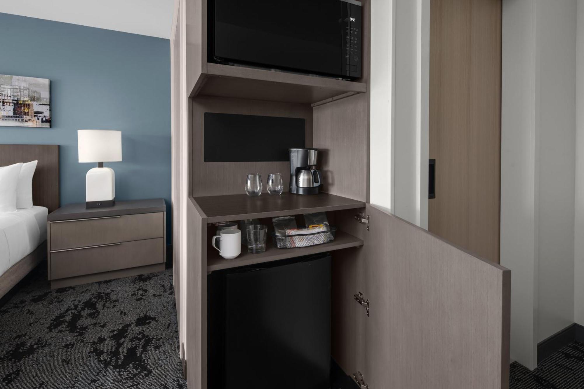 Отель Hyatt House Raleigh Downtown/Seaboard Station Номер фото