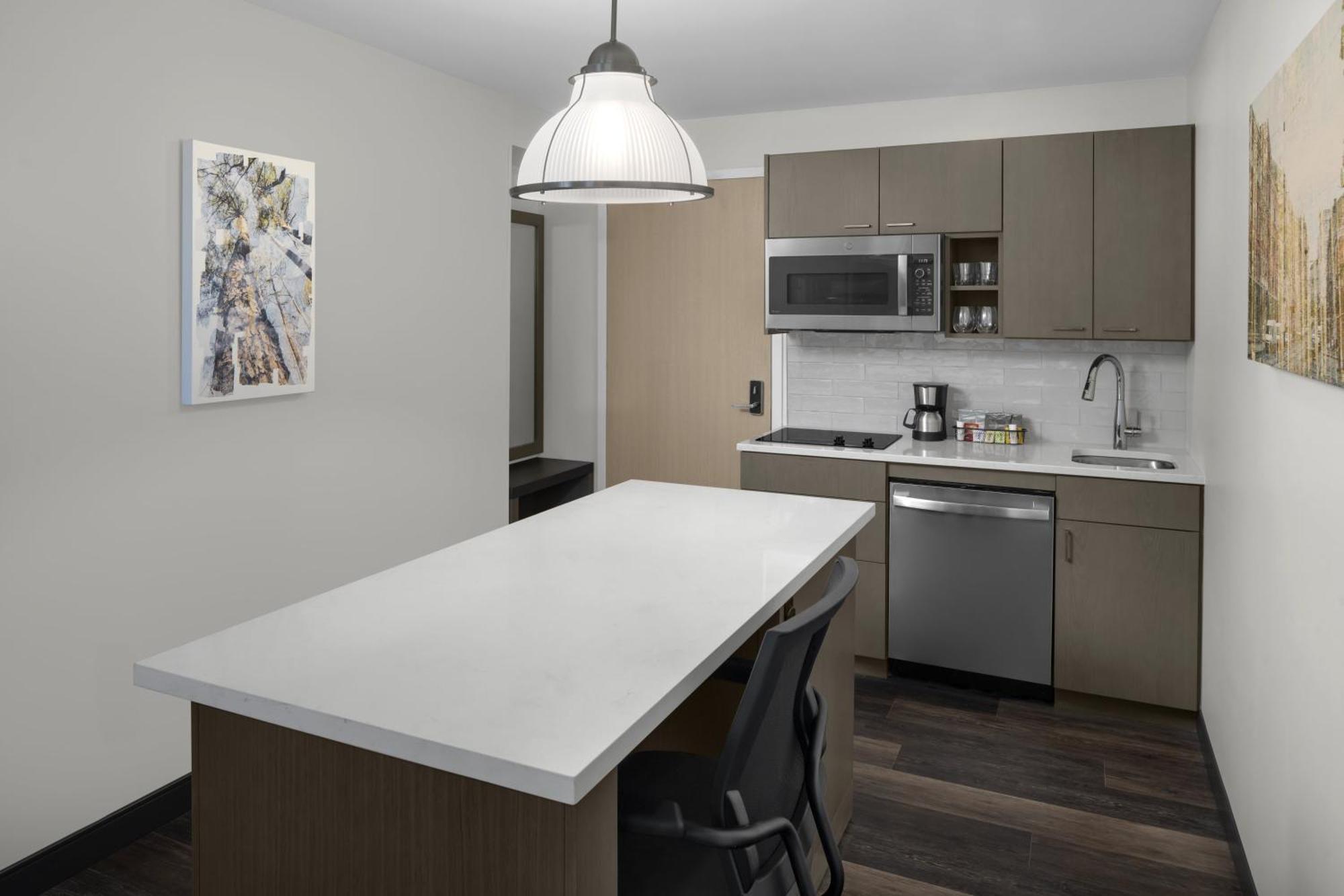 Отель Hyatt House Raleigh Downtown/Seaboard Station Номер фото